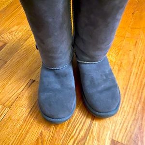 Ugg Bailey Button Boots in Grey Size kids 6/women’s 8